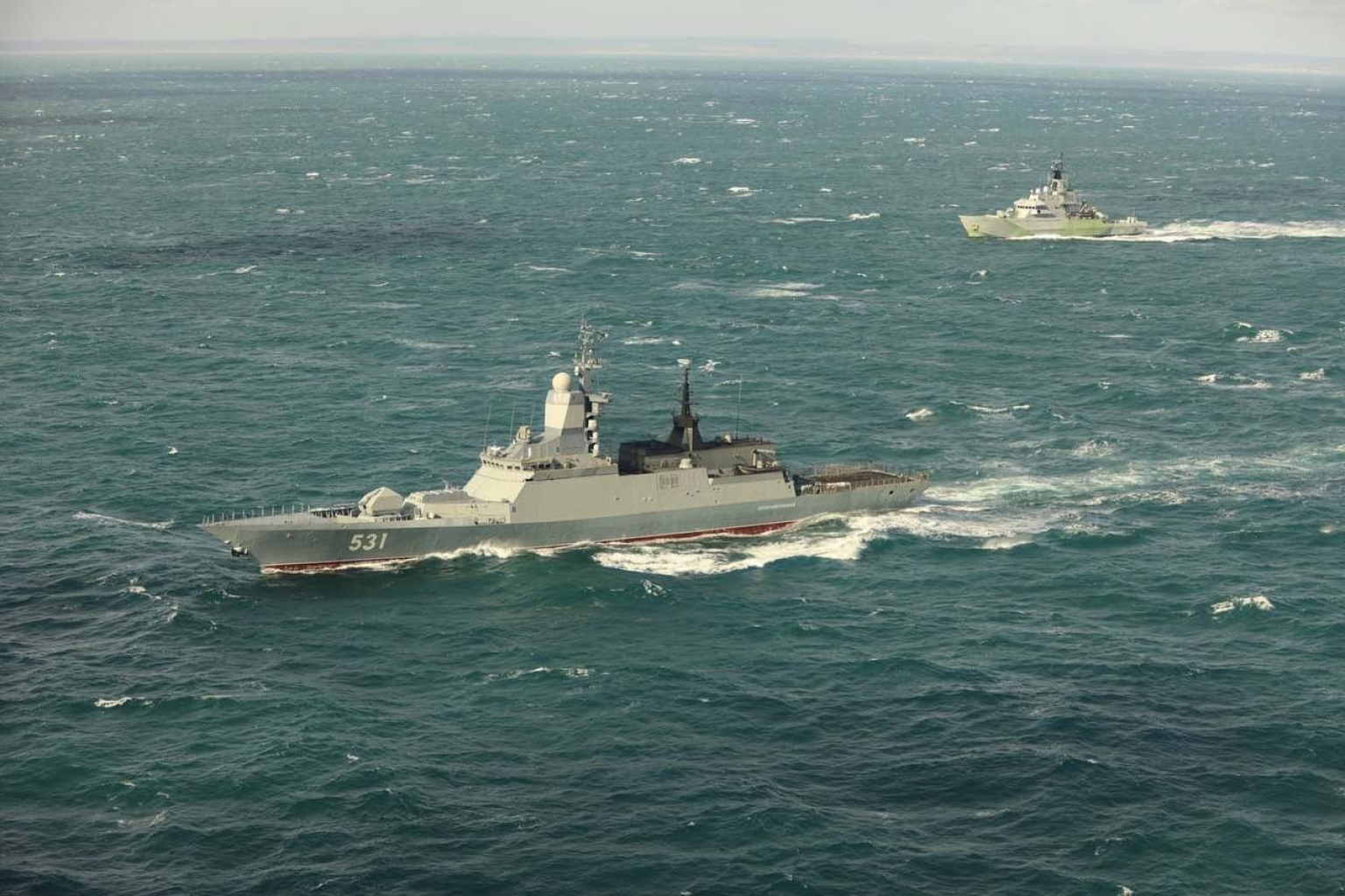 High-Stakes Escort: British Royal Navy Shadows Russian Corvette in English Channel High-Stakes Escort: British Royal Navy Shadows Russian Corvette in English Channel