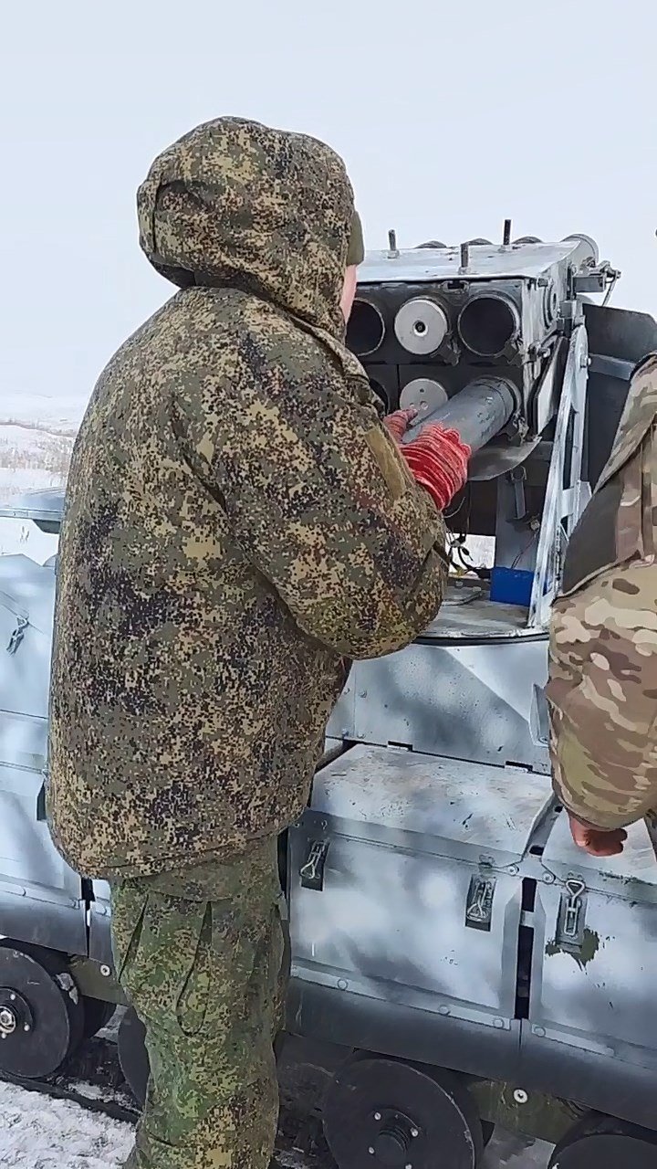 Russia Pairs North Korean Rocket Artillery with Modular Ground Drones 2 photo 2026 04 10 04 12 17 3