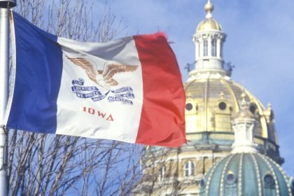 Iowa legislature passes bill to ban mail-order abortion pills