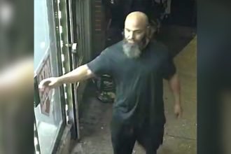 Wanted: Suspect for Commercial Burglary in the 1st District [VIDEO]