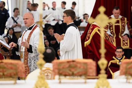 ‘This is a canonical mess’: Fr. Murray explains why SSPX priests, laity are not excommunicated