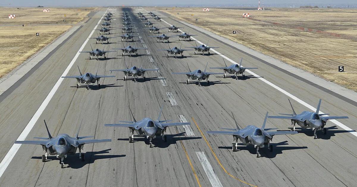 Panic in the US Congress: Not enough planes! | Philly PI