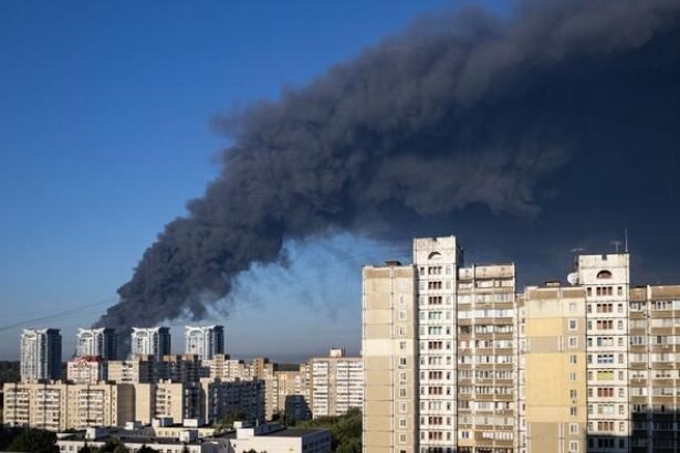 Russia Hits Kiev Ammo Dump Next To Homes; Ukraine Admits 90% Of Retail Food Logistics Wrecked