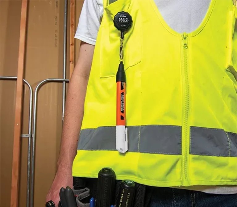 Klein Marker Leash on Construction Worker