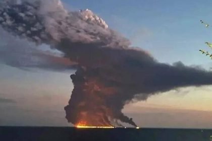 Massive Smoke Plume As Tanker Erupts In Flames, Spills Oil Off Russia's Sochi Coast