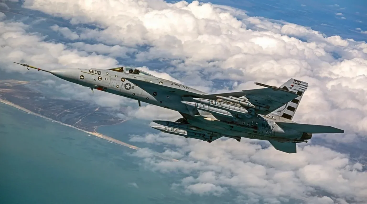 Wide-range long-range interceptor missile